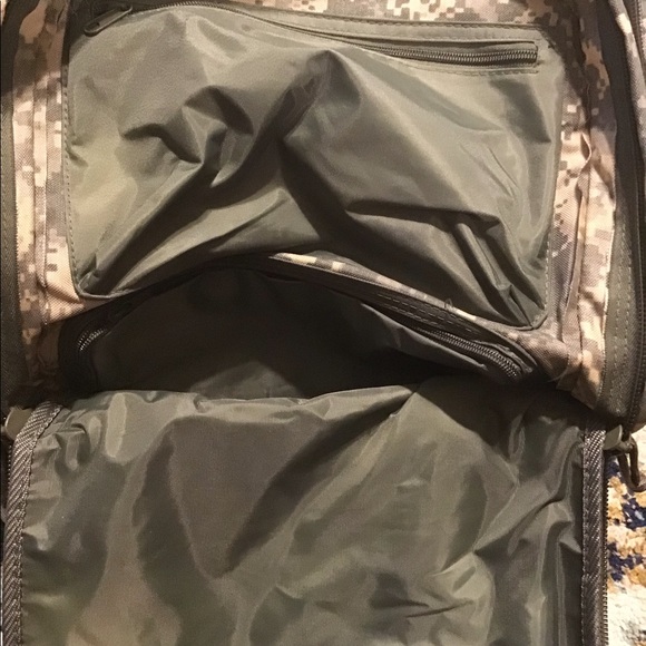 Sandpiper of California Bugout Bag (ABU) - Picture 10 of 14